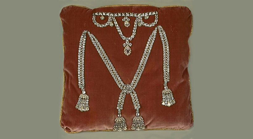 Ожерелье королевы